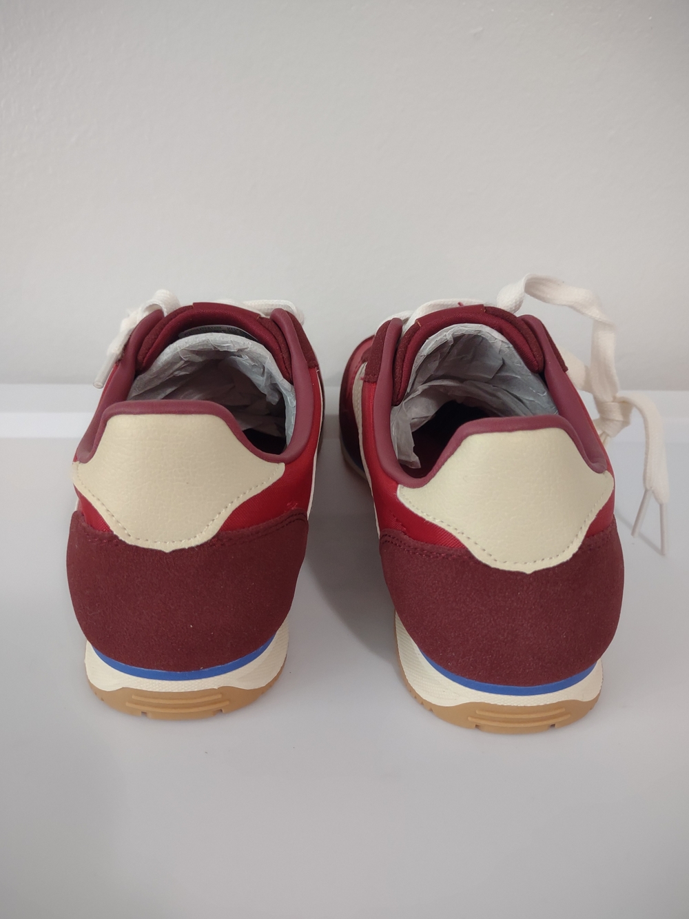 No Boundaries Women's Burgundy and White Retro Sneakers Size 8 - Picture 6 of 7